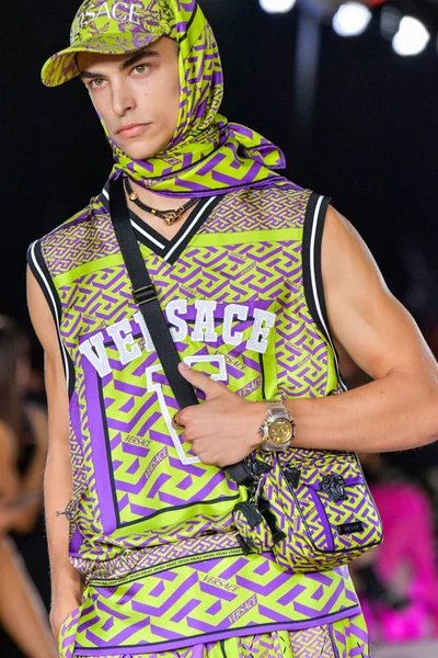 Look 83